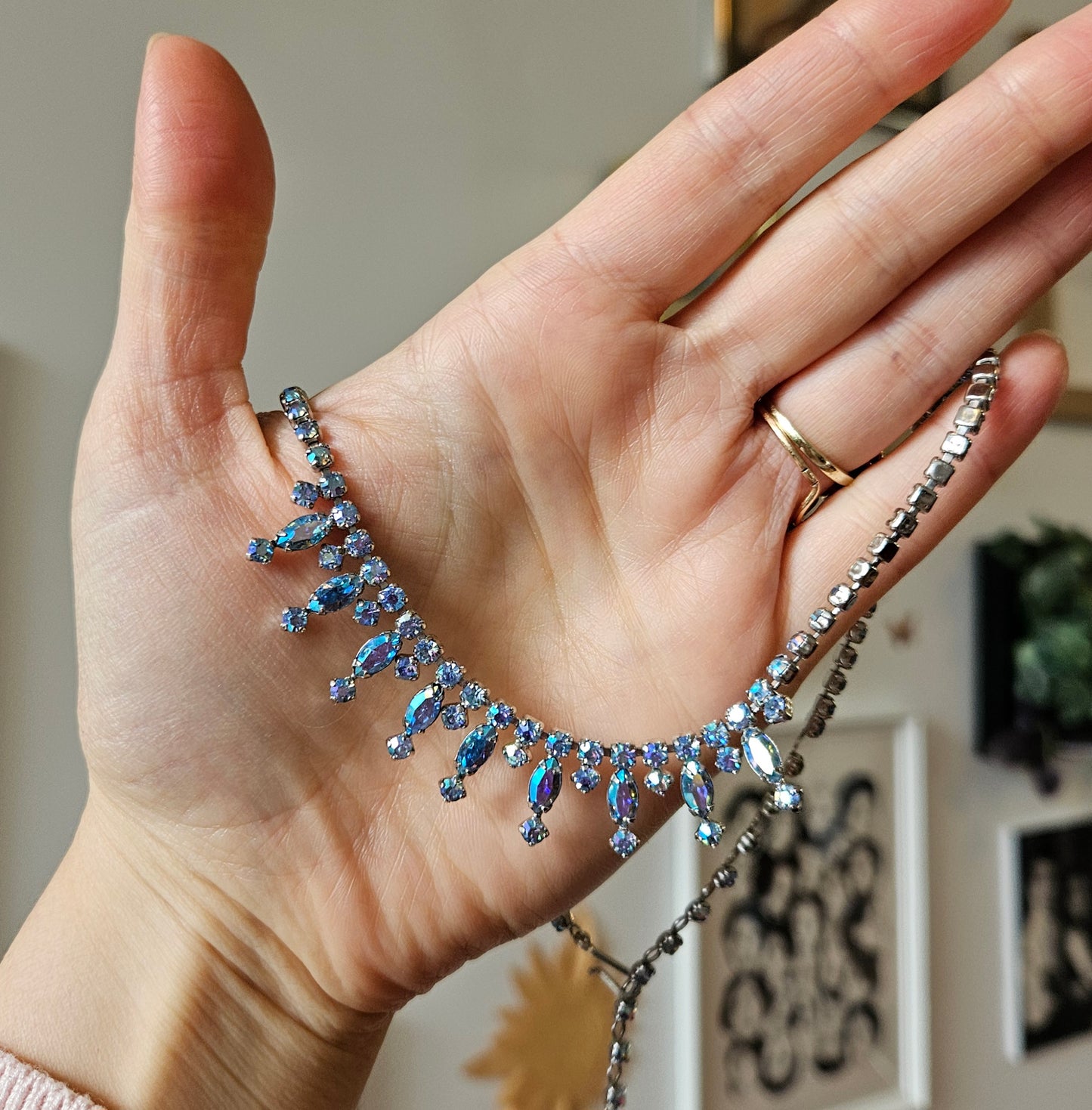 *Vintage treasure* Gustave Sherman light blue aurota borealis mid-century crystal screw back earrings & necklace set (signed)