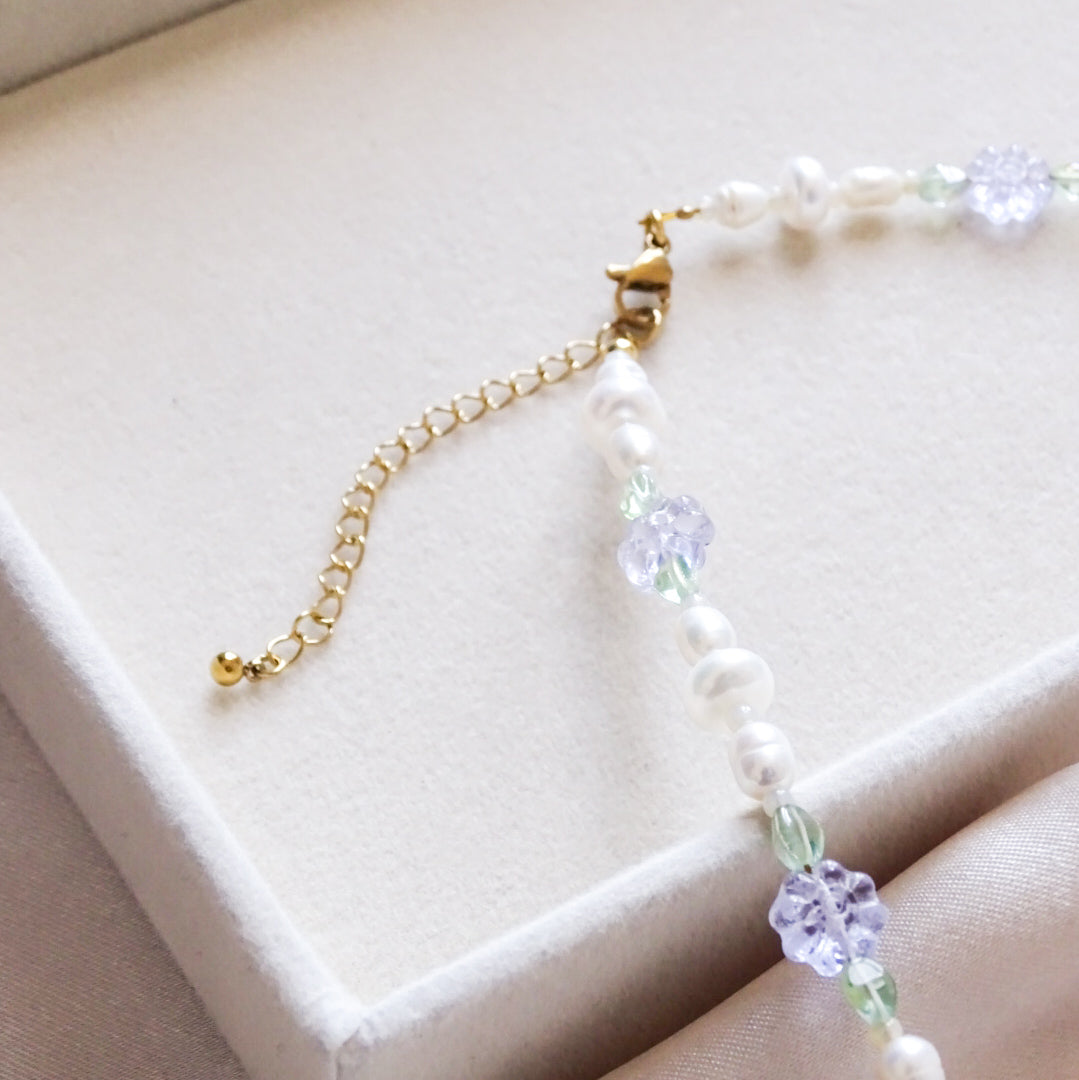 Collier billes vintage lilas & de perles d'eau douce