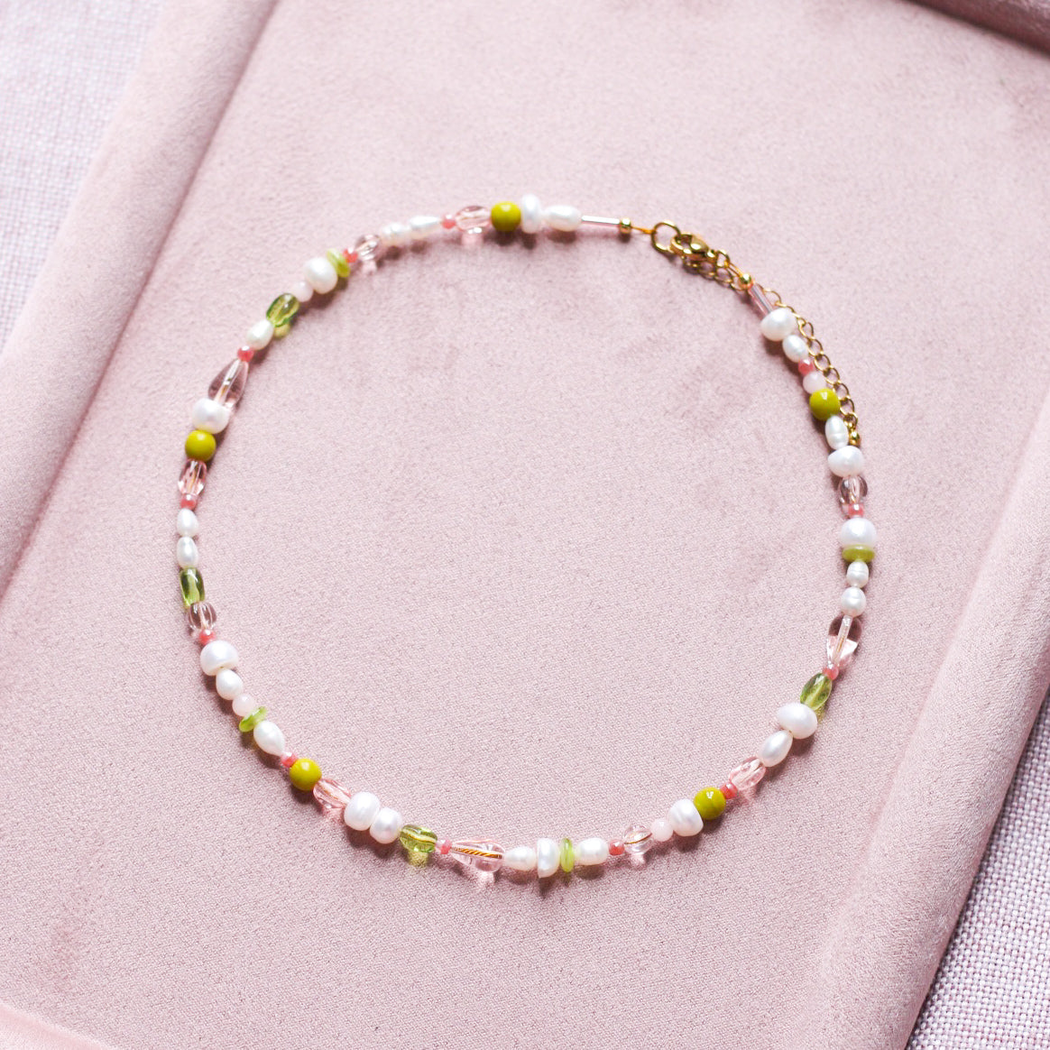 Watermelon pearls & glass beaded necklace