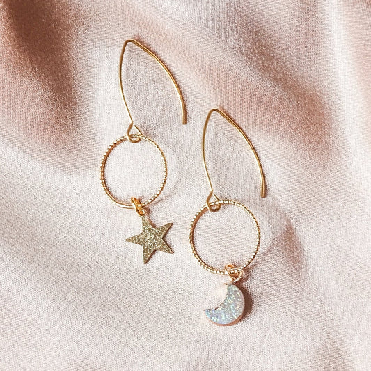 Moon & star earrings - 18k gold plated (CLEARANCE)