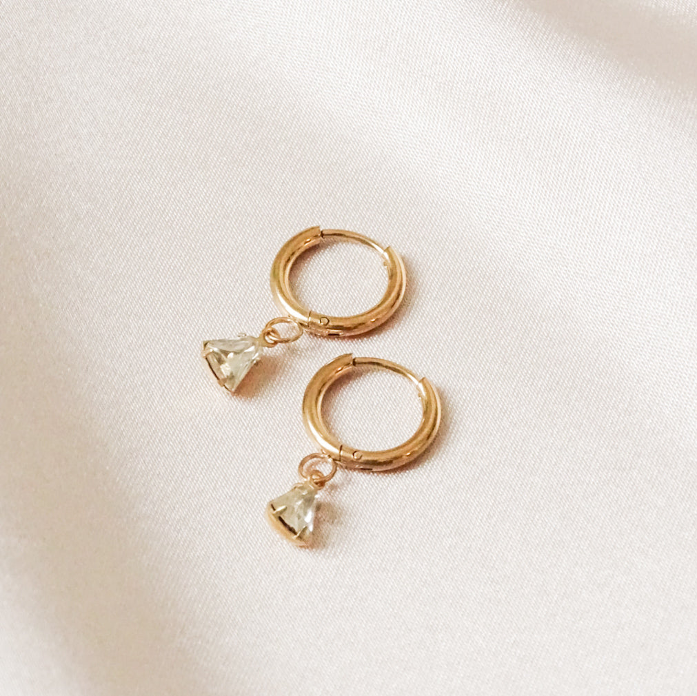 Olivia huggie hoops - Gold