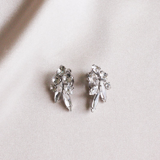 *Trésor vintage* boucles d'oreilles clip-on petites en cristal clair des années 50 Gustave Sherman (signées)