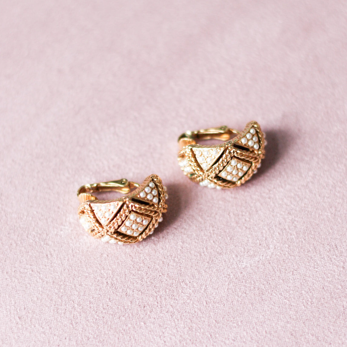 *Trésor vintage* Boucles d'oreilles clip-on géométriques plaquées or designer torontois D'Orlan 1980 - TEL QUEL