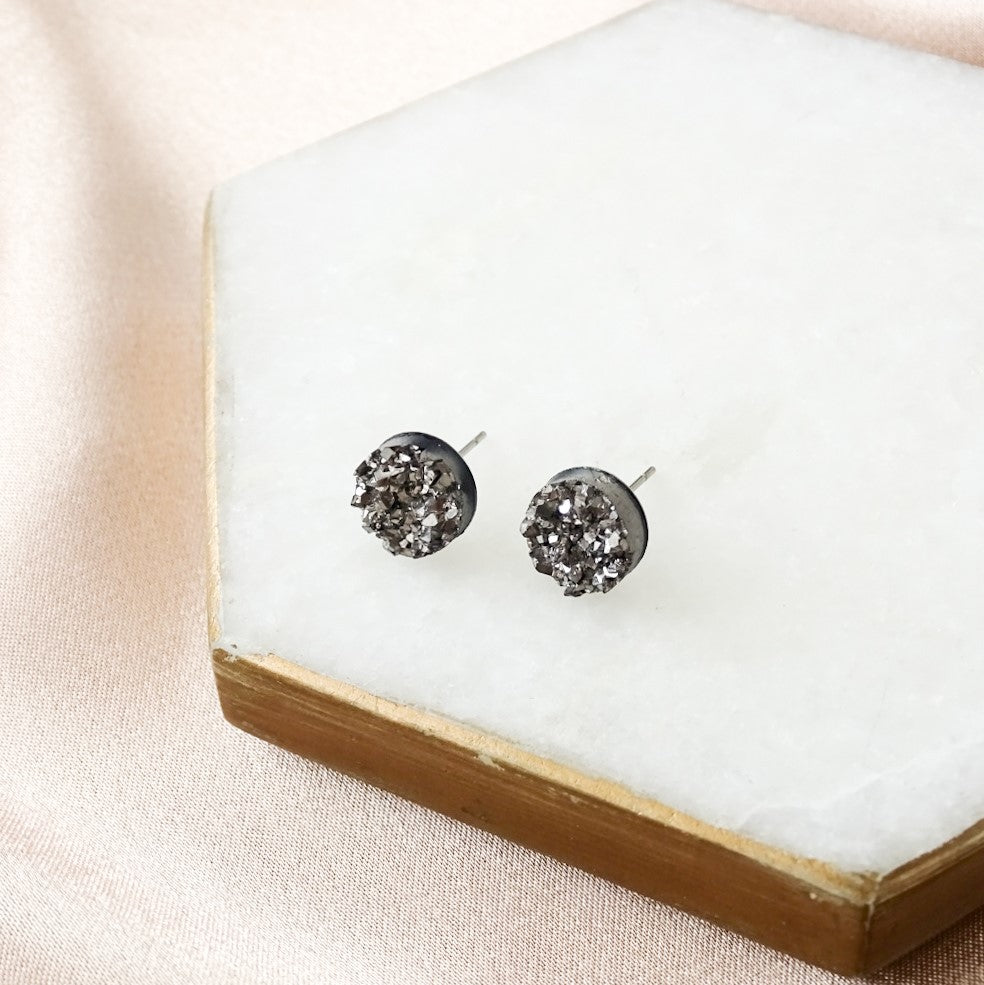 Ember studs - Charcoal